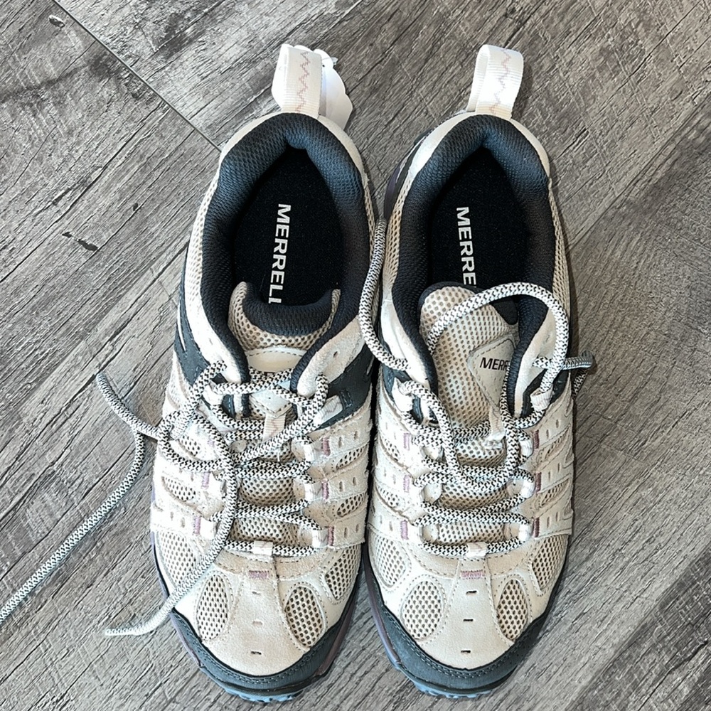 NWT MERRELL Women’s low hiker - Picture 2 of 6